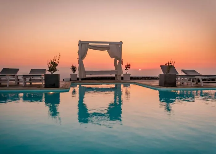 מלון Csky Santorini 3*