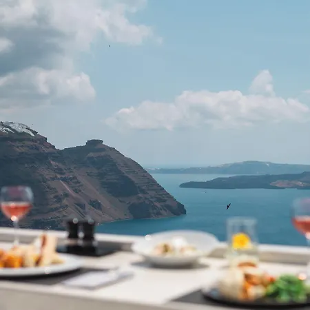 Csky Santorini ホテル