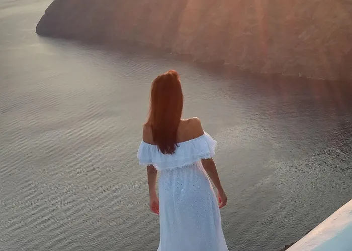 Csky Santorini Hotell 3*