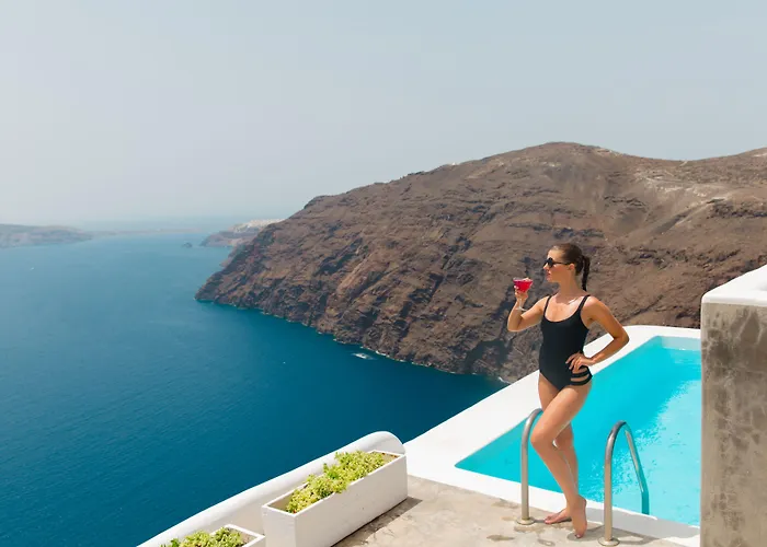 Csky Santorini فندق 3*