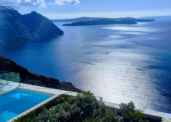 Csky Santorini فندق إيميروفيغلي